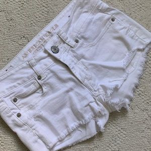 American Eagle Low-Rise White Jean Short